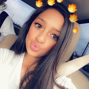 Meet your Posher, Ayanna